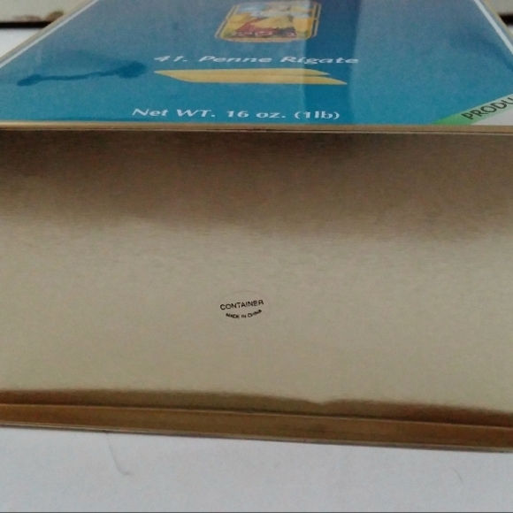 Vintage De Cecco Tin for Penne Pasta with Blue and Yellow Graphics Kitchen Decor - Picture 6 of 10